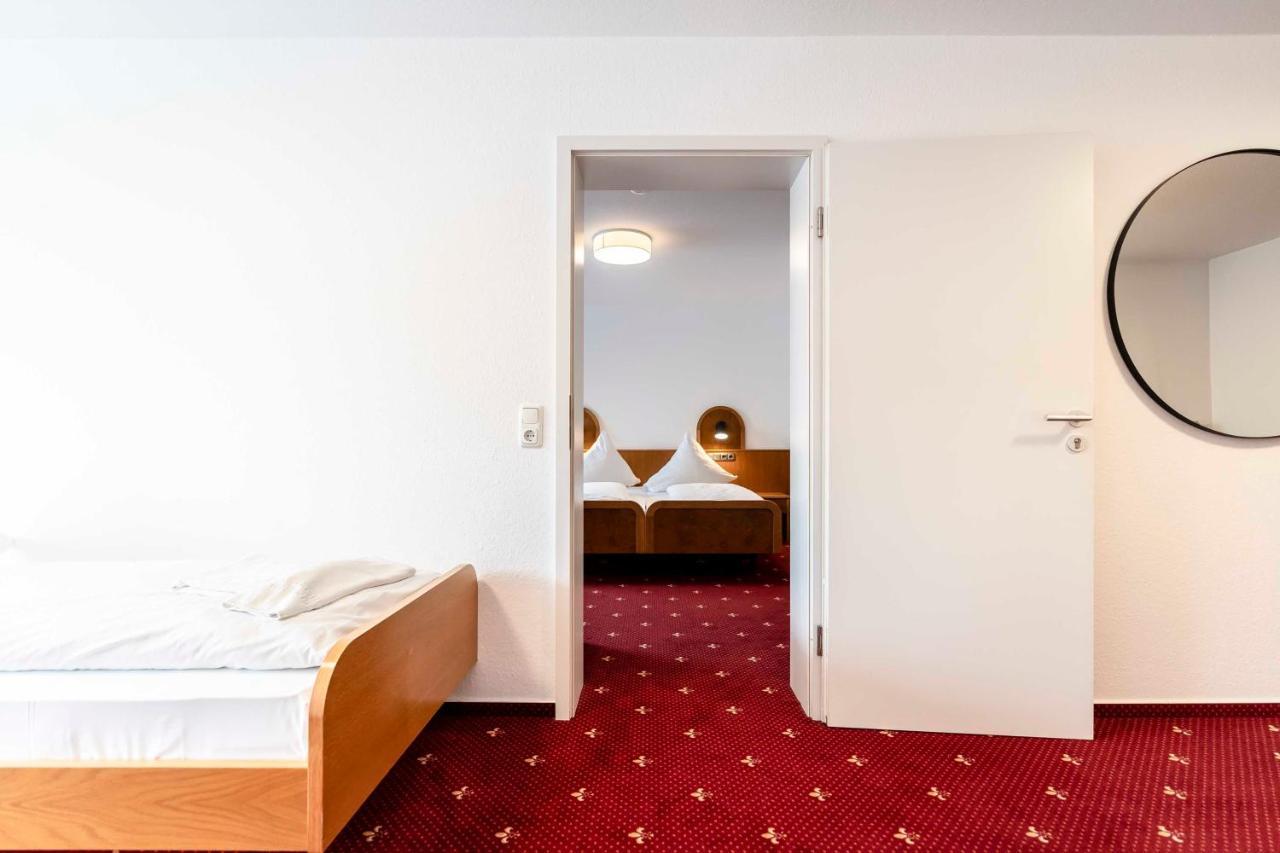 Hotel & Gasthaus Loewen Waldkirch Esterno foto